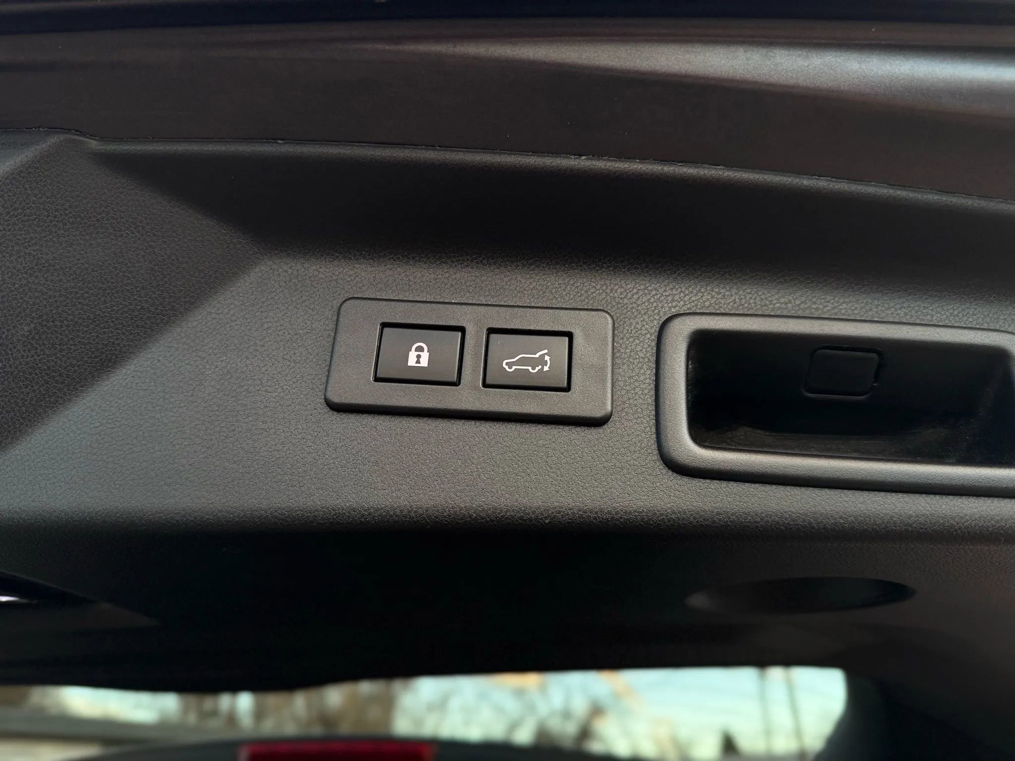 Used 2025 Subaru Forester Limited image 25