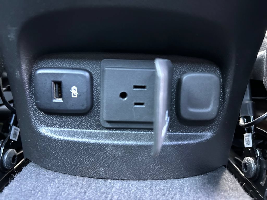 Used 2024 Chevrolet Malibu LT FWD image 25