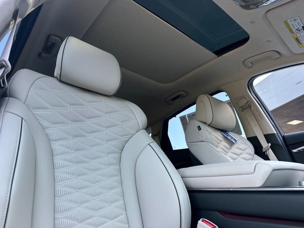 New 2026 Genesis GV80 3.5T e-SC image 17