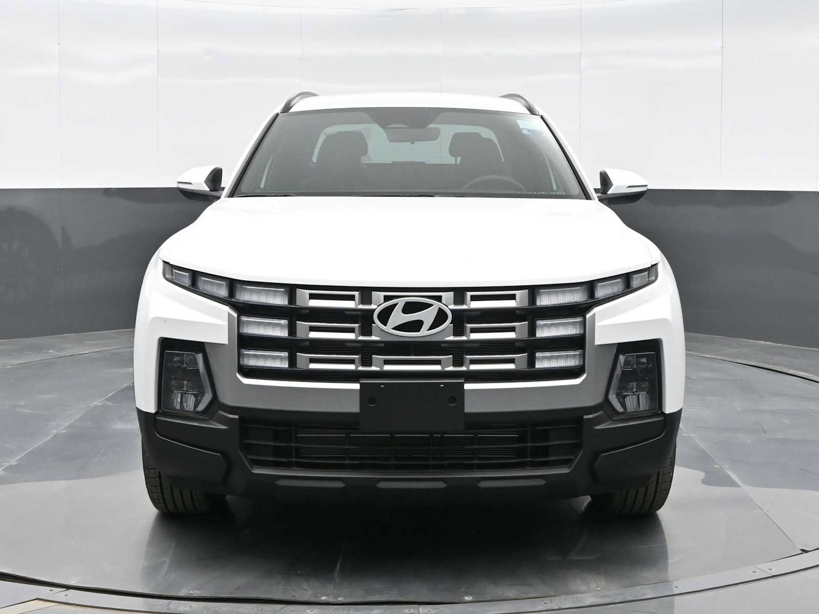 Certified 2025 Hyundai Santa Cruz SEL AWD/4WD image 4