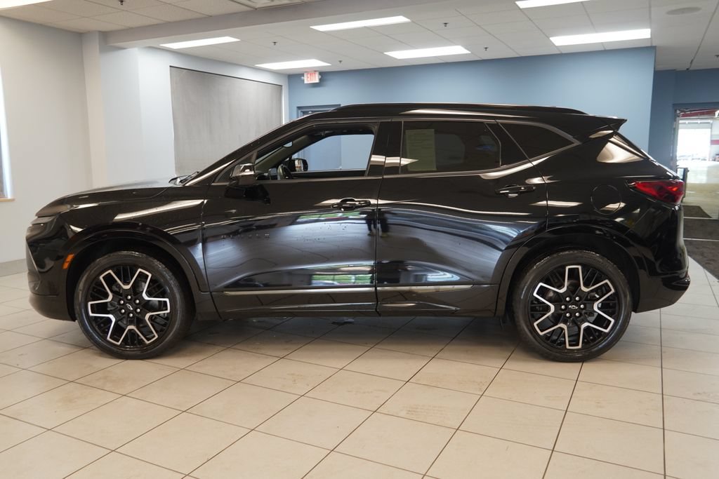 Used 2023 Chevrolet Blazer RS w/ Enhanced Convenience Package AWD/4WD image 2