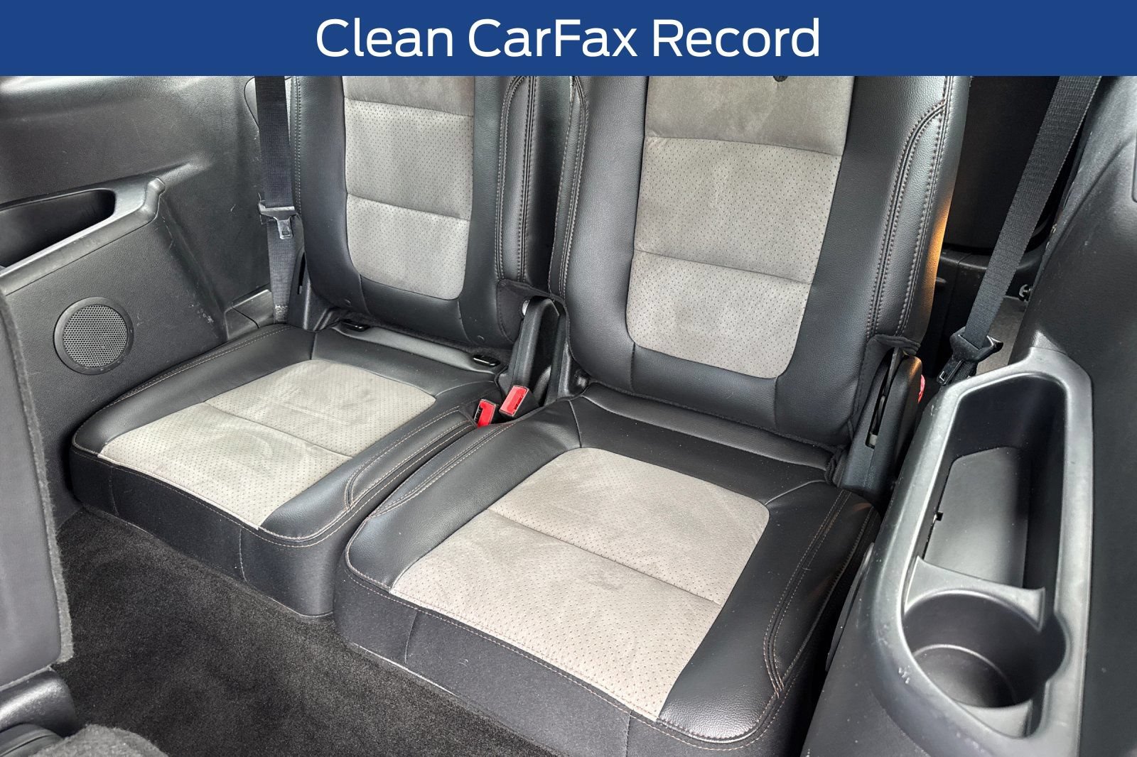Used 2017 Ford Explorer XLT w/ Equipment Group 202A AWD/4WD image 20
