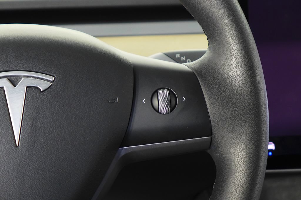 Used 2022 Tesla Model Y Performance AWD/4WD image 28