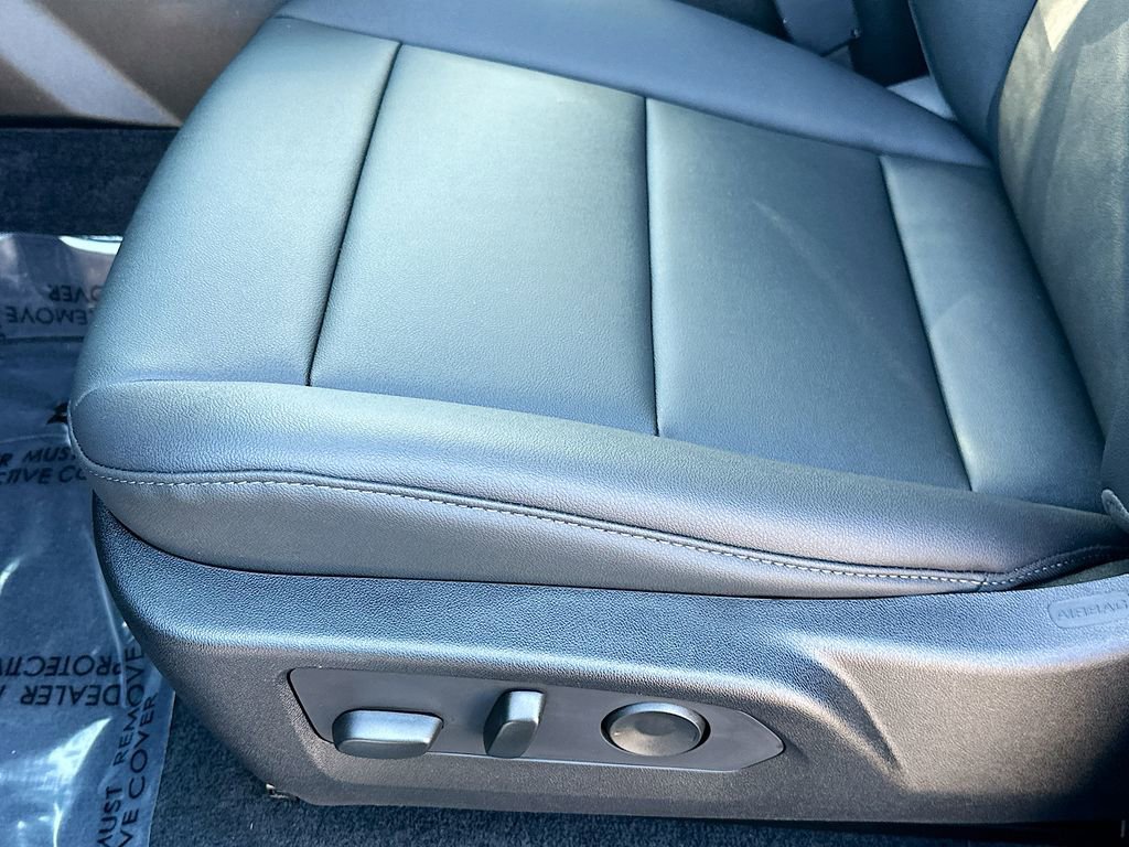 New 2026 GMC Canyon Elevation w/ Convenience Package image 9