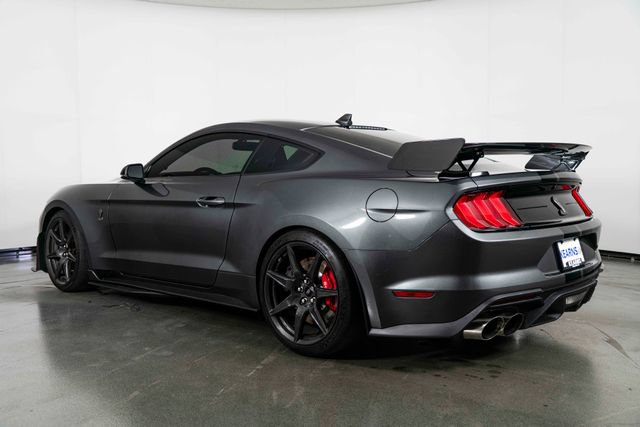 Used 2020 Ford Mustang Shelby GT500 w/ Carbon Fibre Track Pack RWD image 6