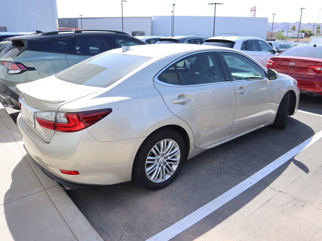 Used 2016 Lexus ES 350 w/ Accessory Package 2 FWD image 4
