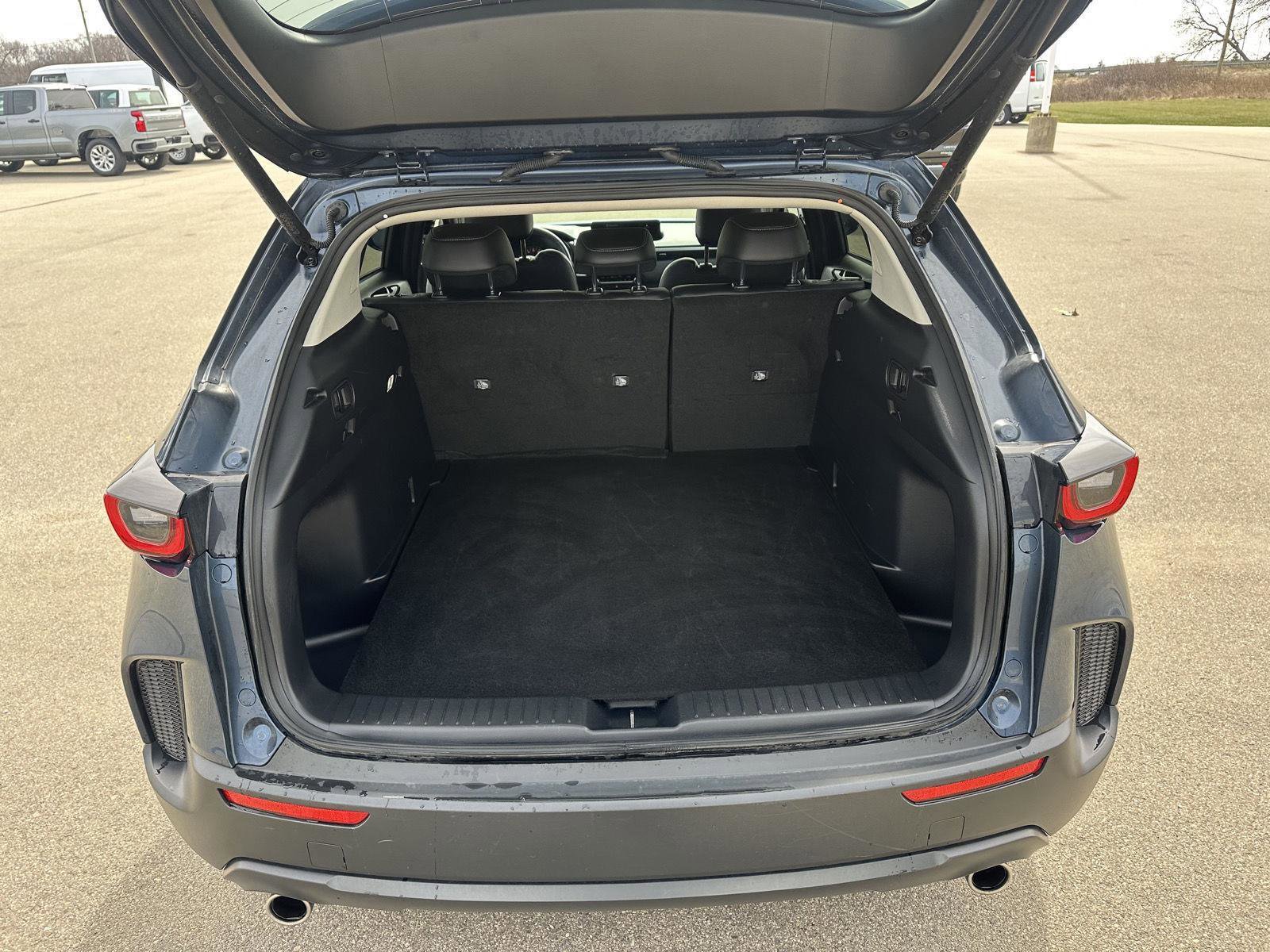 Used 2025 MAZDA CX-50 AWD 2.5 S w/ Premium Package image 9