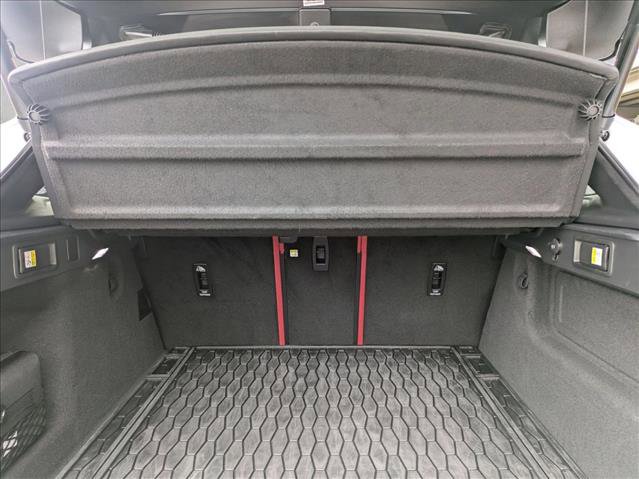 Used 2024 Jaguar F-PACE R-Dynamic S image 6