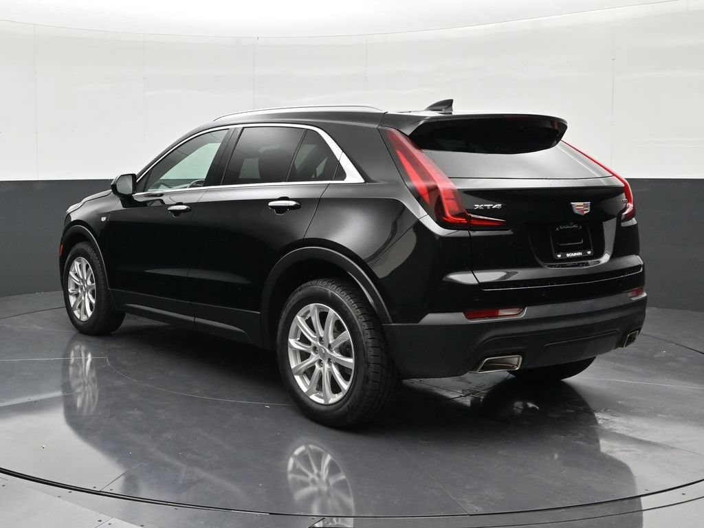 Certified 2023 Cadillac XT4 Luxury FWD image 3