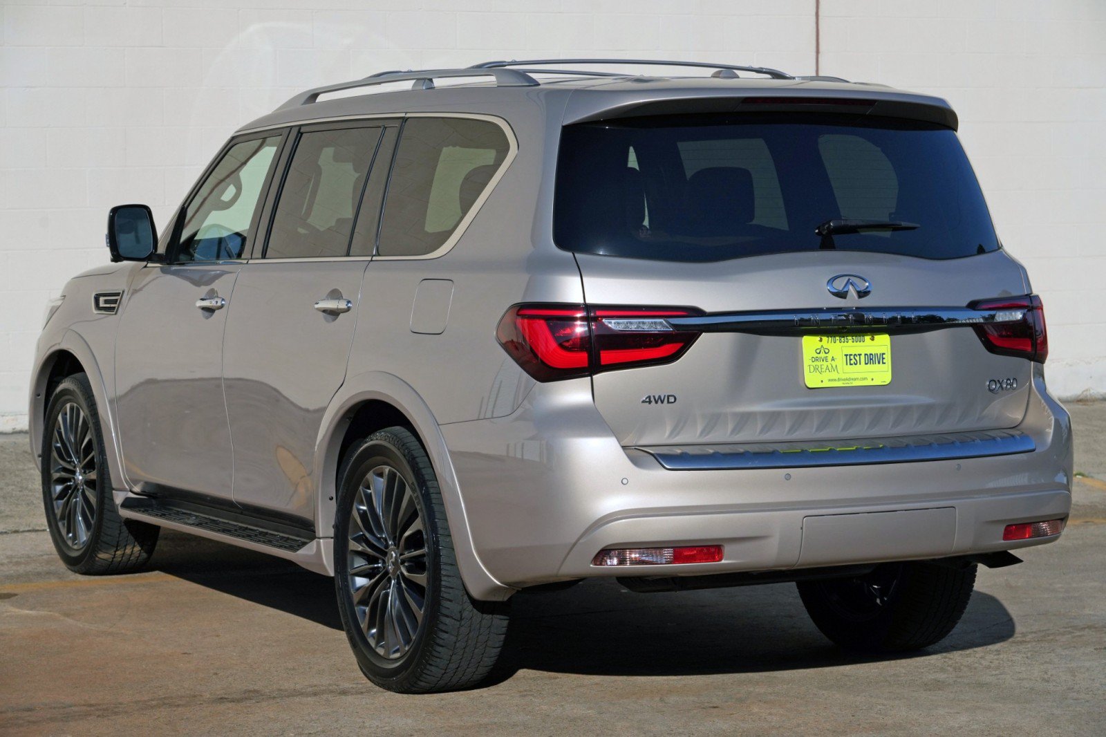 Used 2024 INFINITI QX80 Sensory AWD/4WD image 54