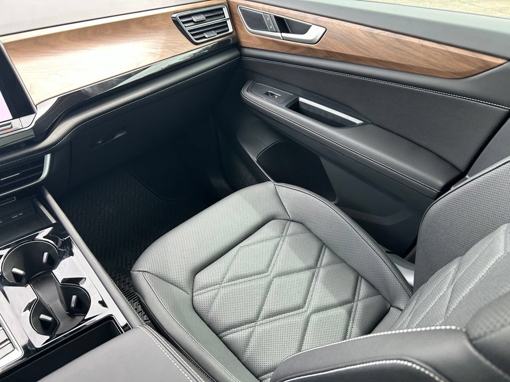 New 2026 Volkswagen Atlas SE FWD image 11
