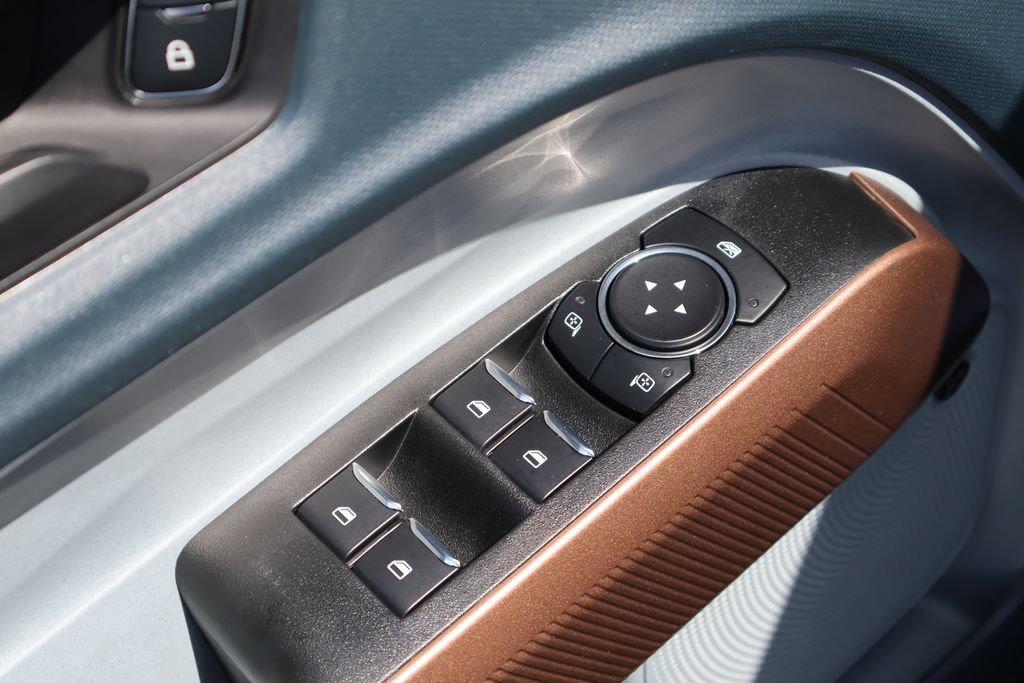 Used 2023 Ford Maverick Lariat w/ Lariat Luxury Package FWD image 20