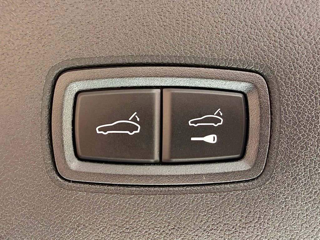 New 2026 Porsche Cayenne image 23