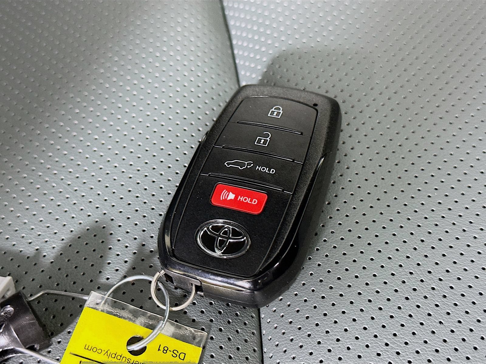 Used 2025 Toyota 4Runner Trailhunter AWD/4WD image 45