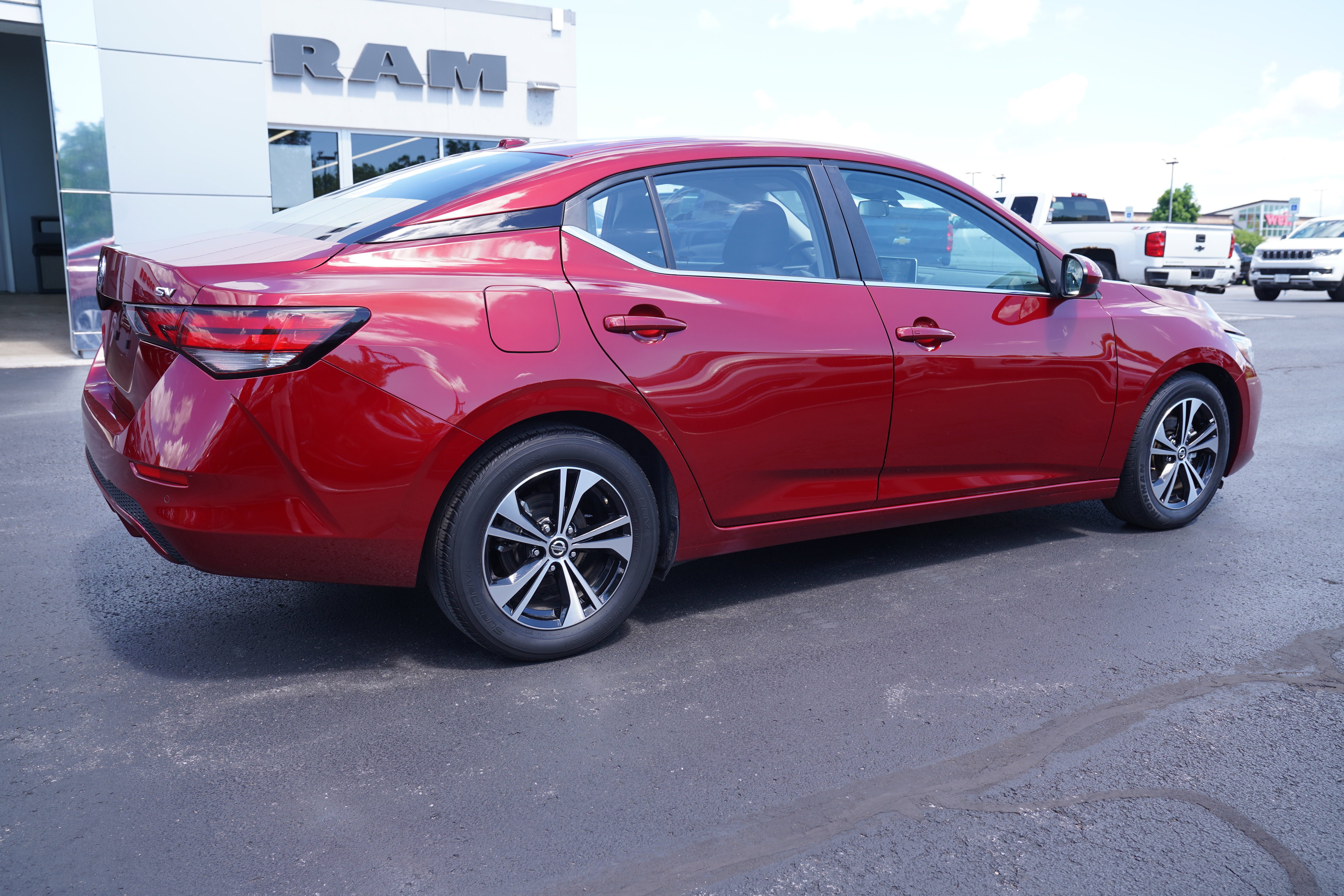 Used 2023 Nissan Sentra SV FWD image 3