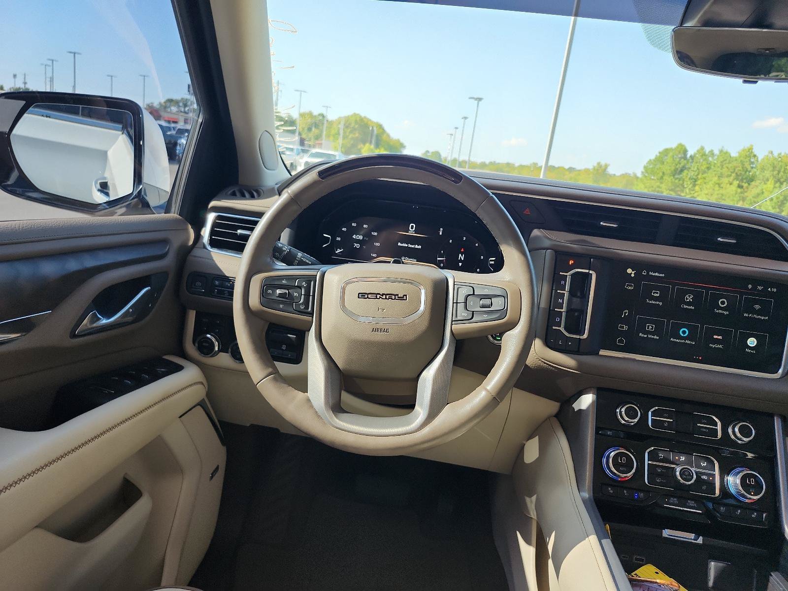Certified 2023 GMC Yukon Denali w/ Denali Reserve Package AWD/4WD image 15