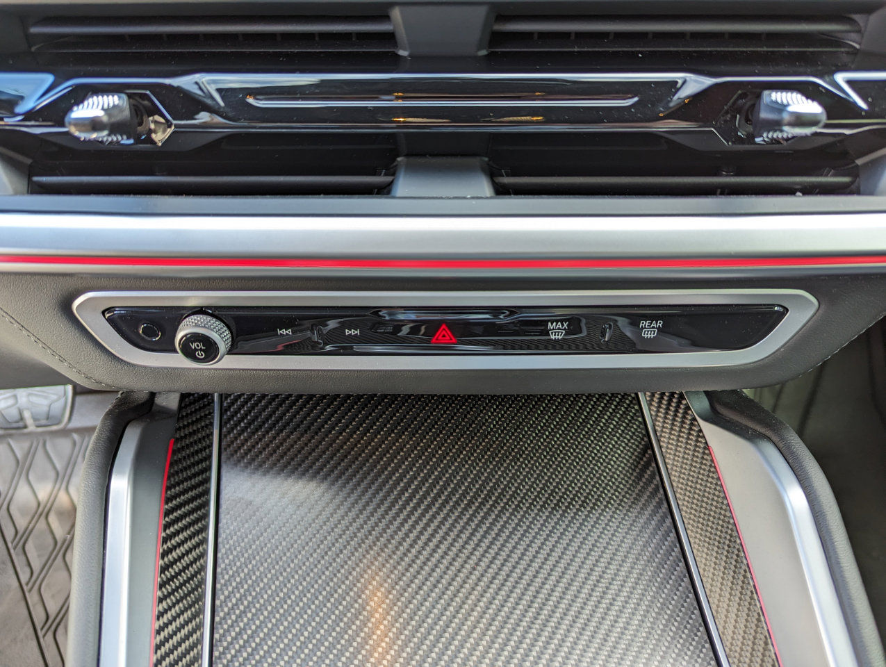 Used 2025 BMW XM Sports Activity Vehicle image 27