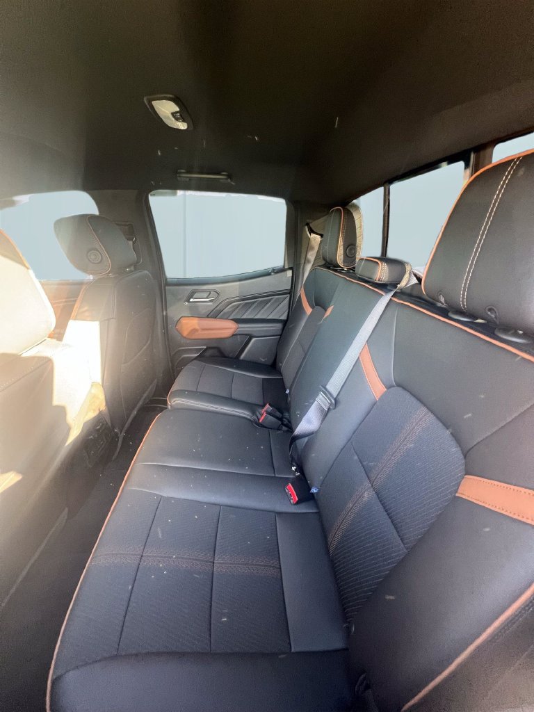 Certified 2025 GMC Canyon AT4 AWD/4WD image 29