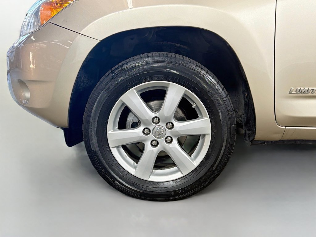 Used 2008 Toyota RAV4 Limited FWD image 29
