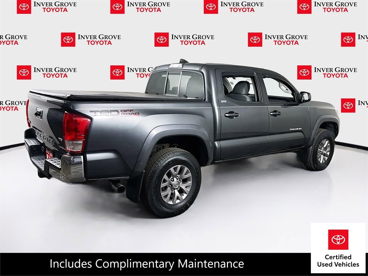Certified 2016 Toyota Tacoma SR5 w/ SR5 Appearance Package (SN) image 5