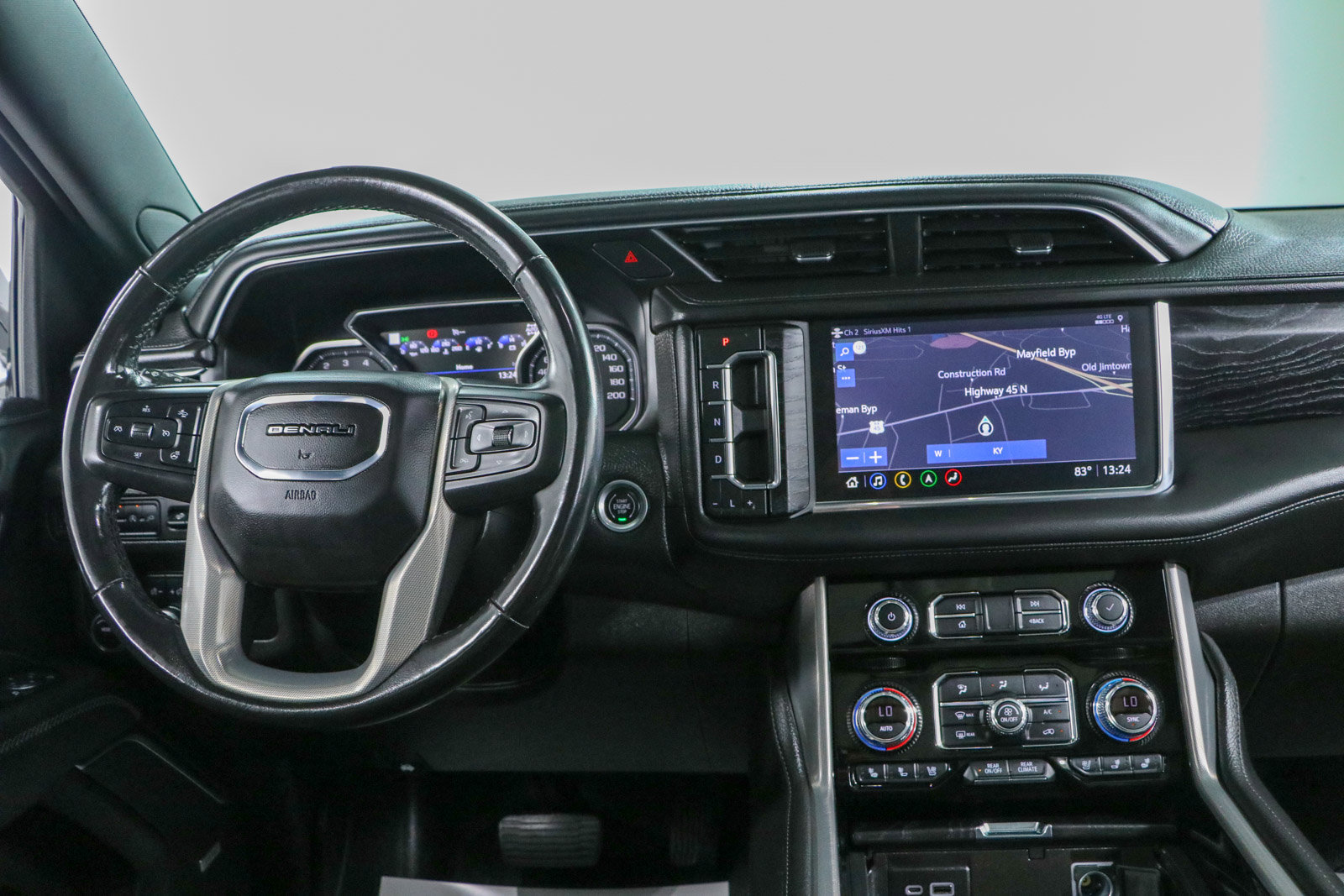Used 2021 GMC Yukon Denali AWD/4WD image 18
