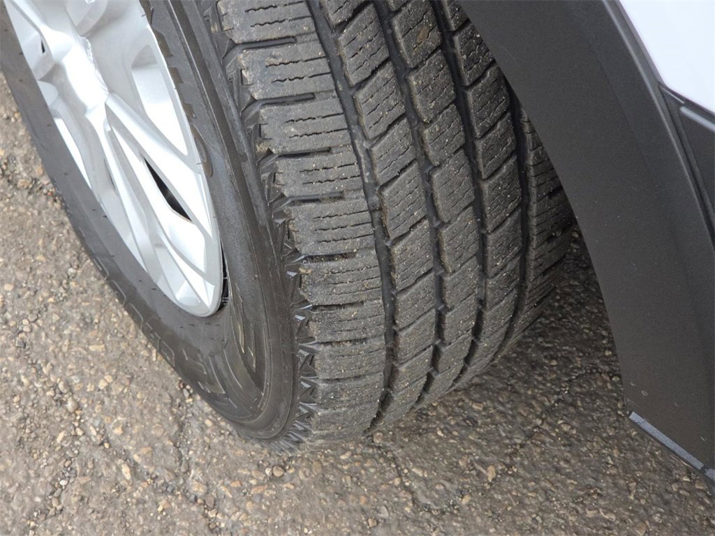 Used 2023 Ford Transit 350 XLT image 9