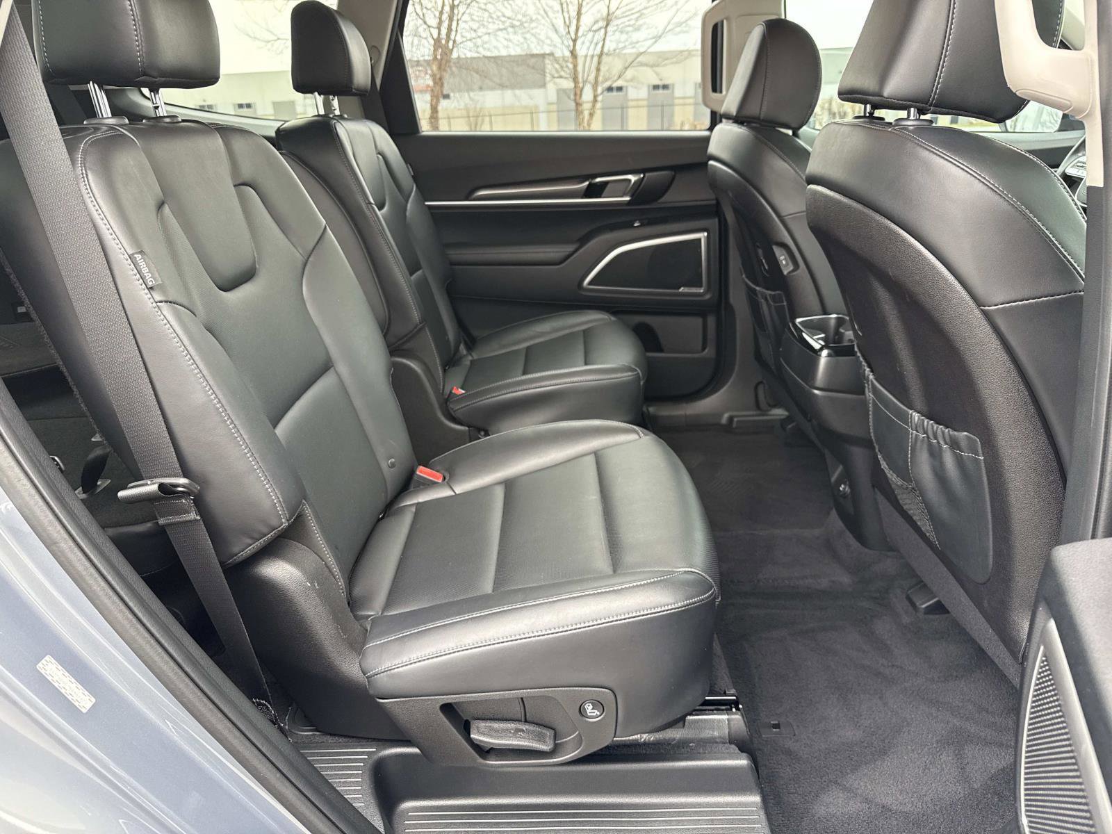 Used 2024 Kia Telluride S image 19