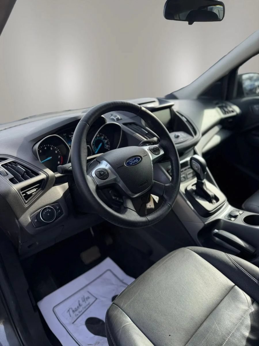 Used 2015 Ford Escape SE w/ Equipment Group 201A FWD image 13