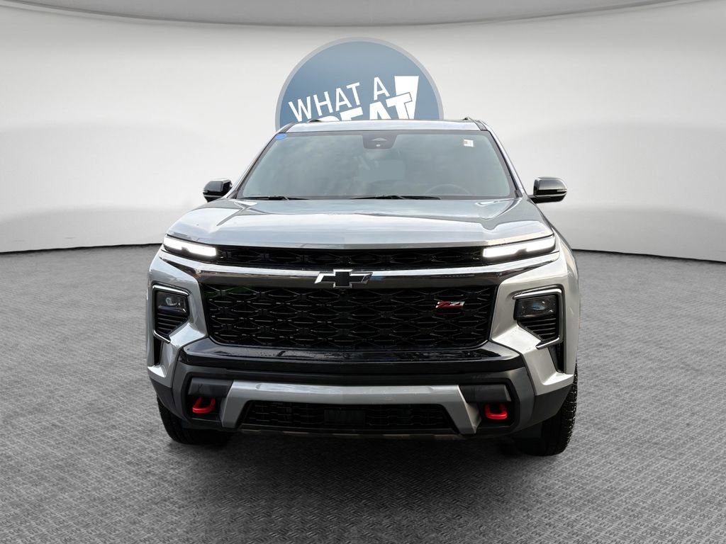 Used 2025 Chevrolet Traverse Z71 w/ Driver Confidence Package image 9