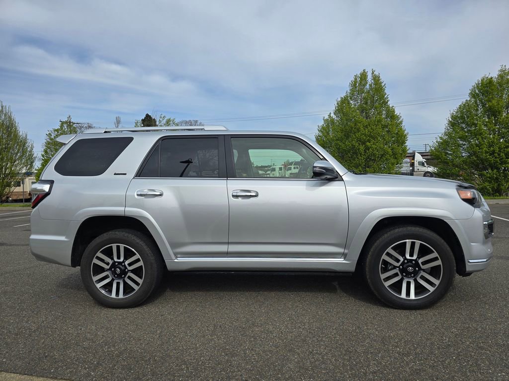 Used 2020 Toyota 4Runner Limited AWD/4WD image 6
