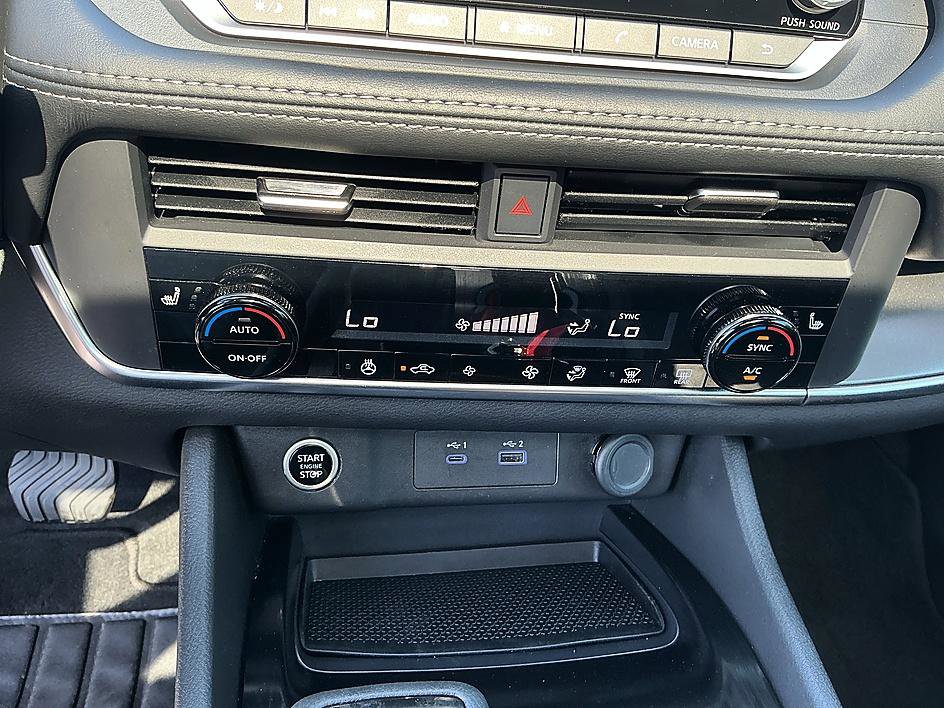 Certified 2023 Nissan Rogue SV w/ SV Premium B Package FWD image 18