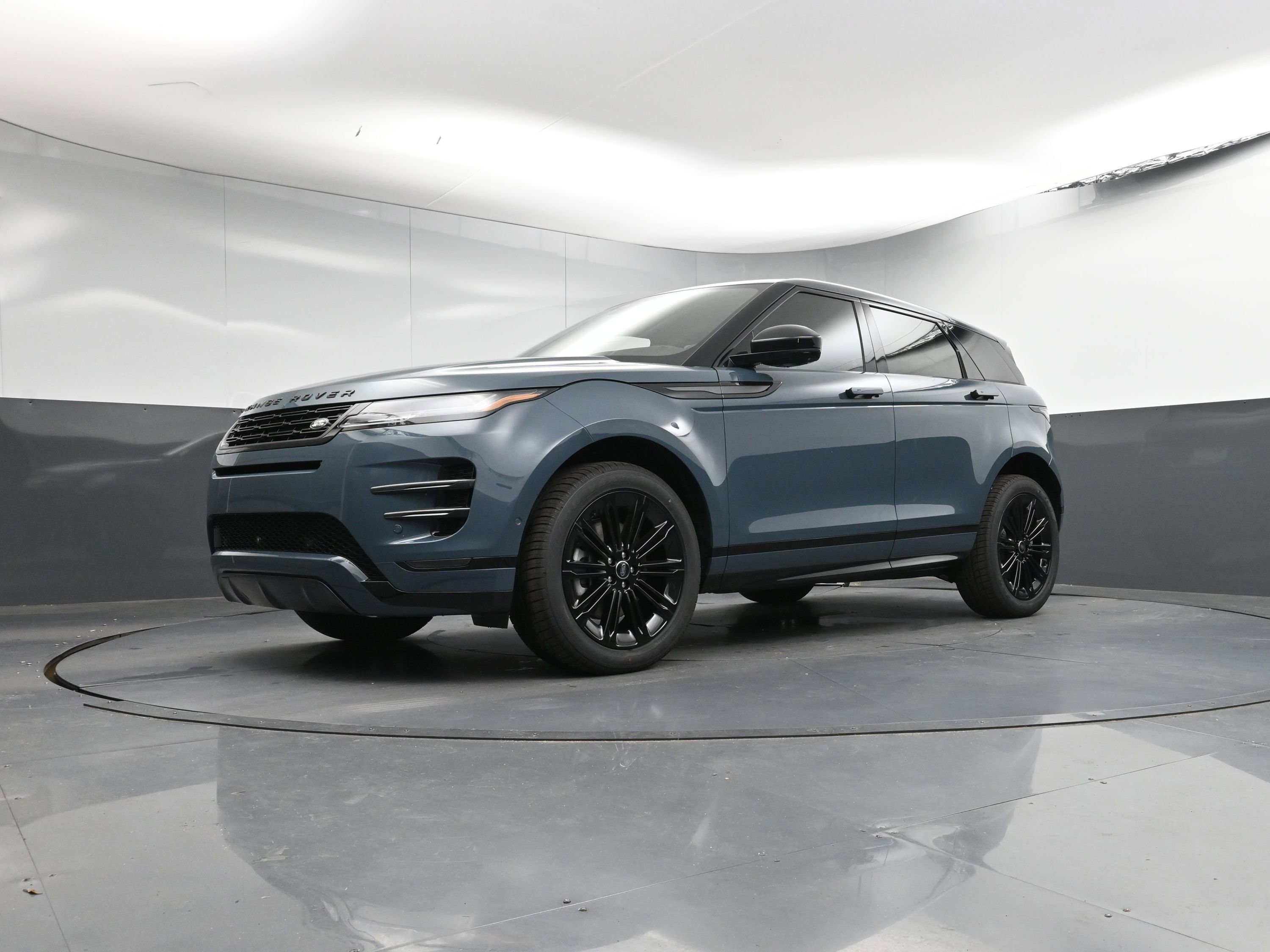 New 2026 Land Rover Range Rover Evoque Dynamic SE image 26
