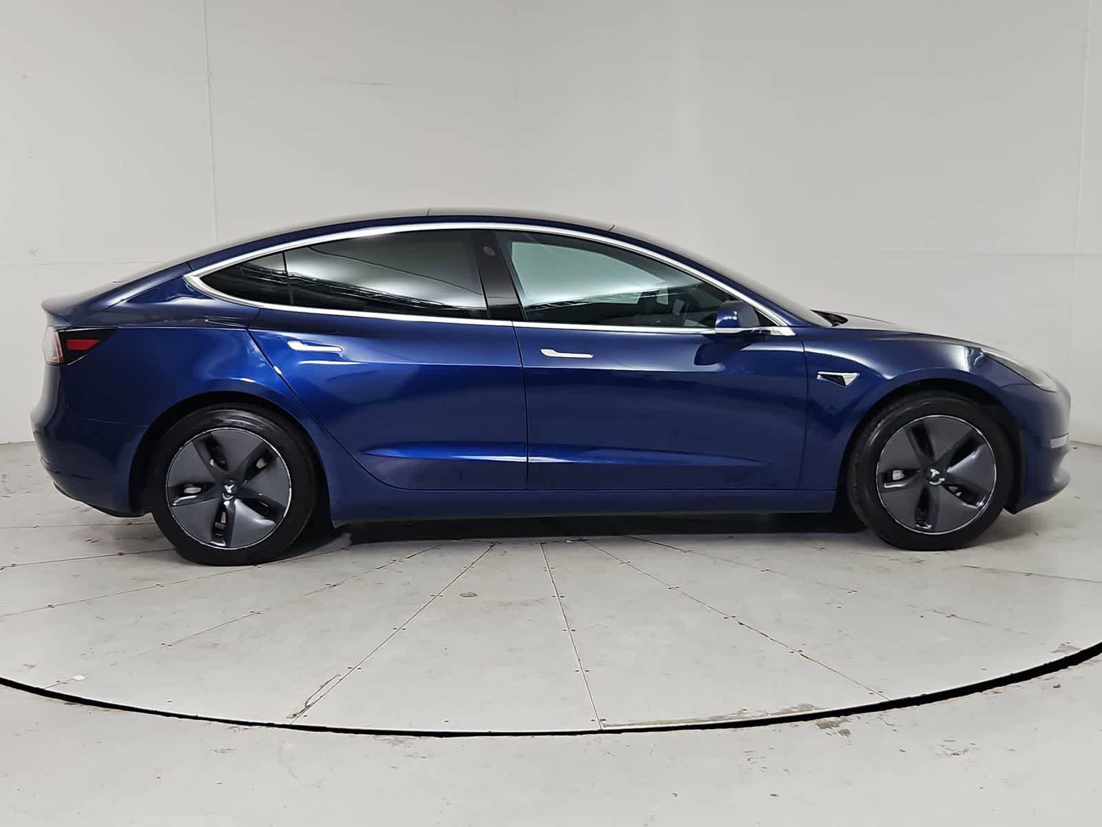 Used 2020 Tesla Model 3 Standard Range image 7