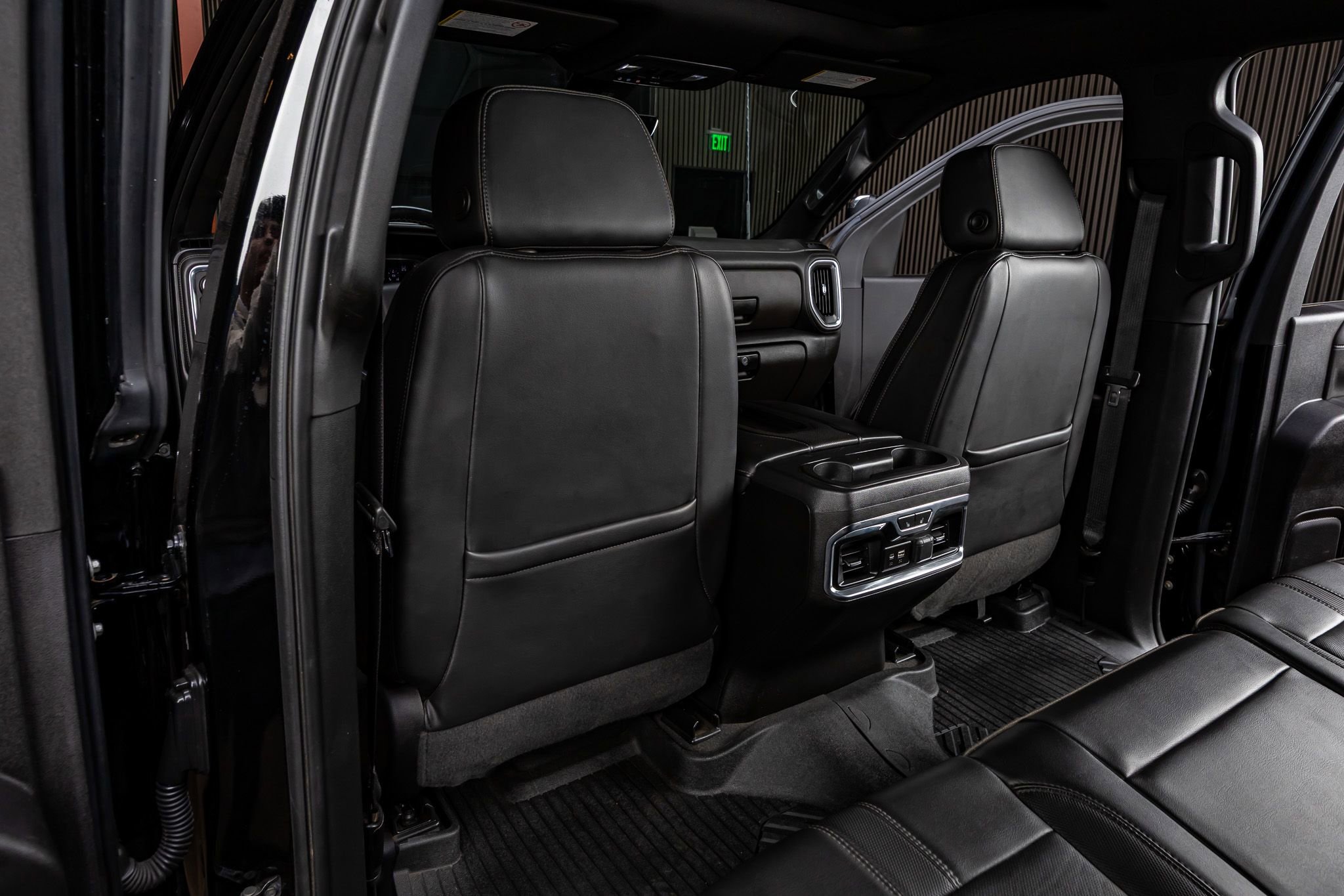 Used 2022 Chevrolet Silverado 3500 High Country w/ LPO, Hitch Package image 33