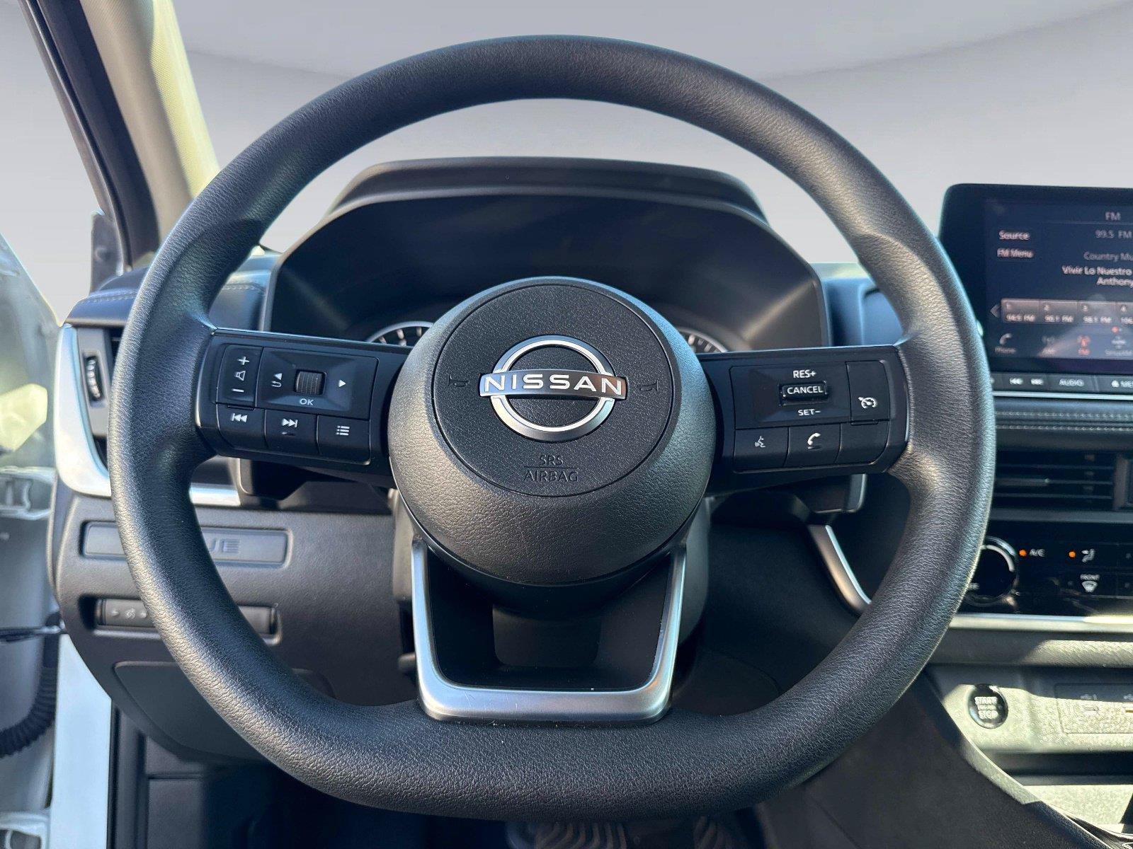 Used 2024 Nissan Rogue S FWD image 26