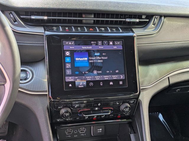 Used 2023 Jeep Grand Cherokee L Laredo AWD/4WD image 19