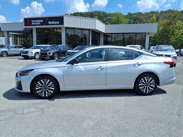 Certified 2024 Nissan Altima 2.5 SV FWD image 9