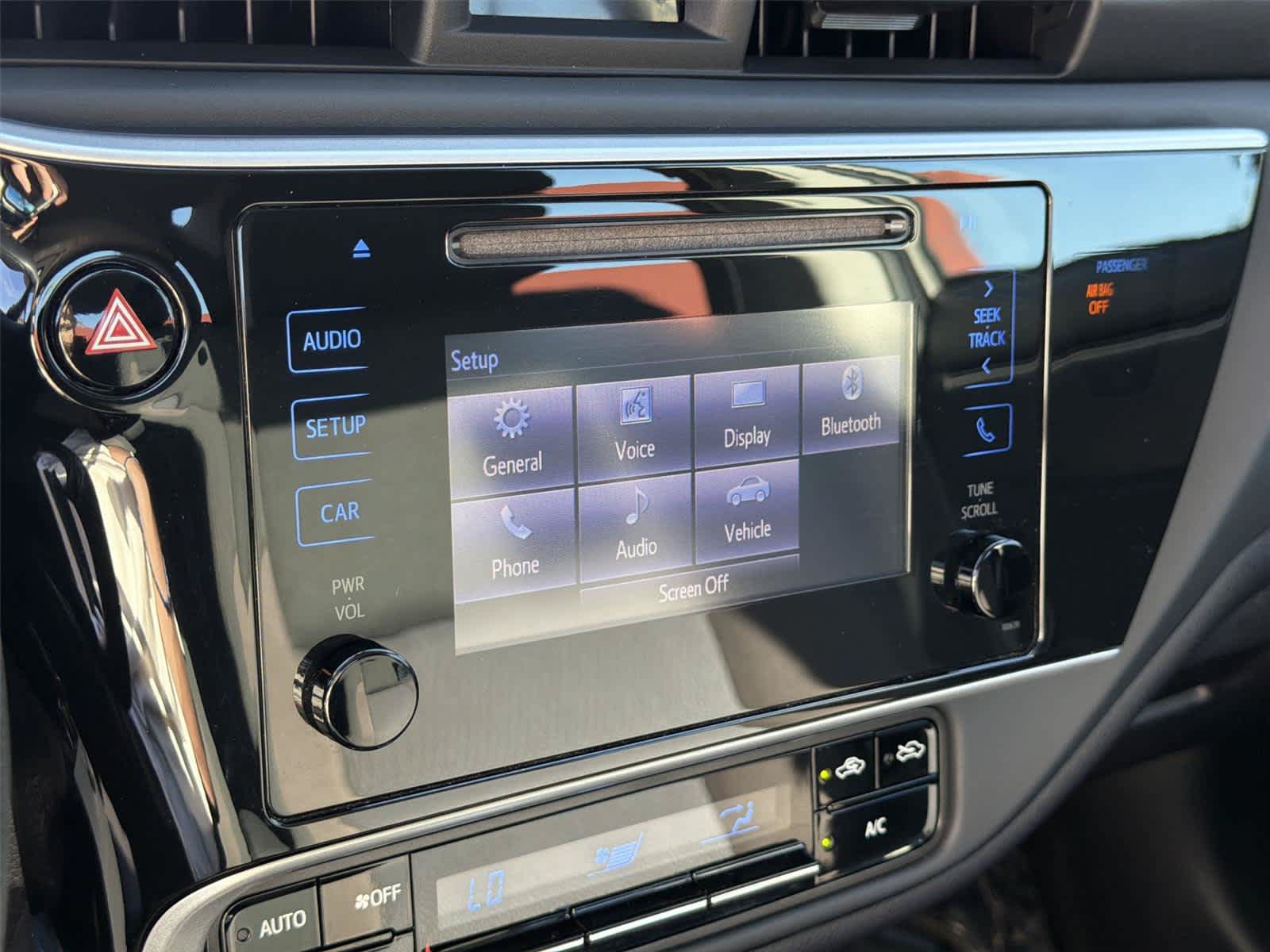 Used 2019 Toyota Corolla LE w/ Protection Package FWD image 37