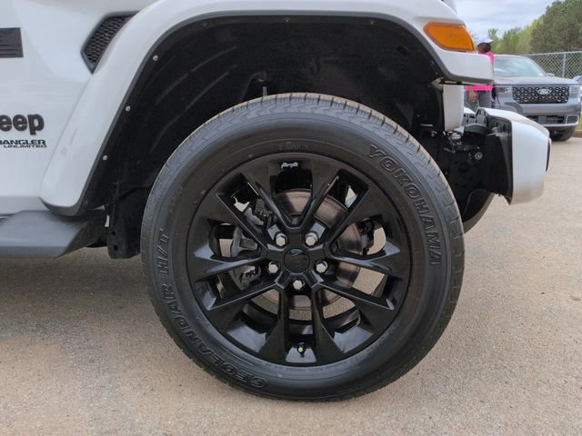 Used 2022 Jeep Wrangler Unlimited Sahara image 12