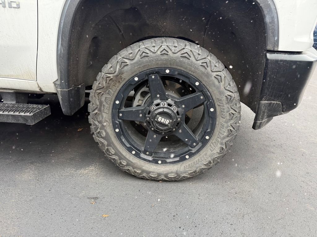 Used 2023 Chevrolet Silverado 2500 W/T w/ WT Fleet Convenience Package image 9