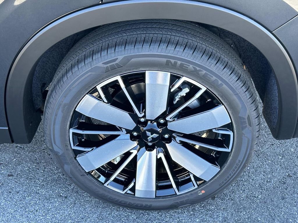 New 2025 Mitsubishi Outlander SE image 13