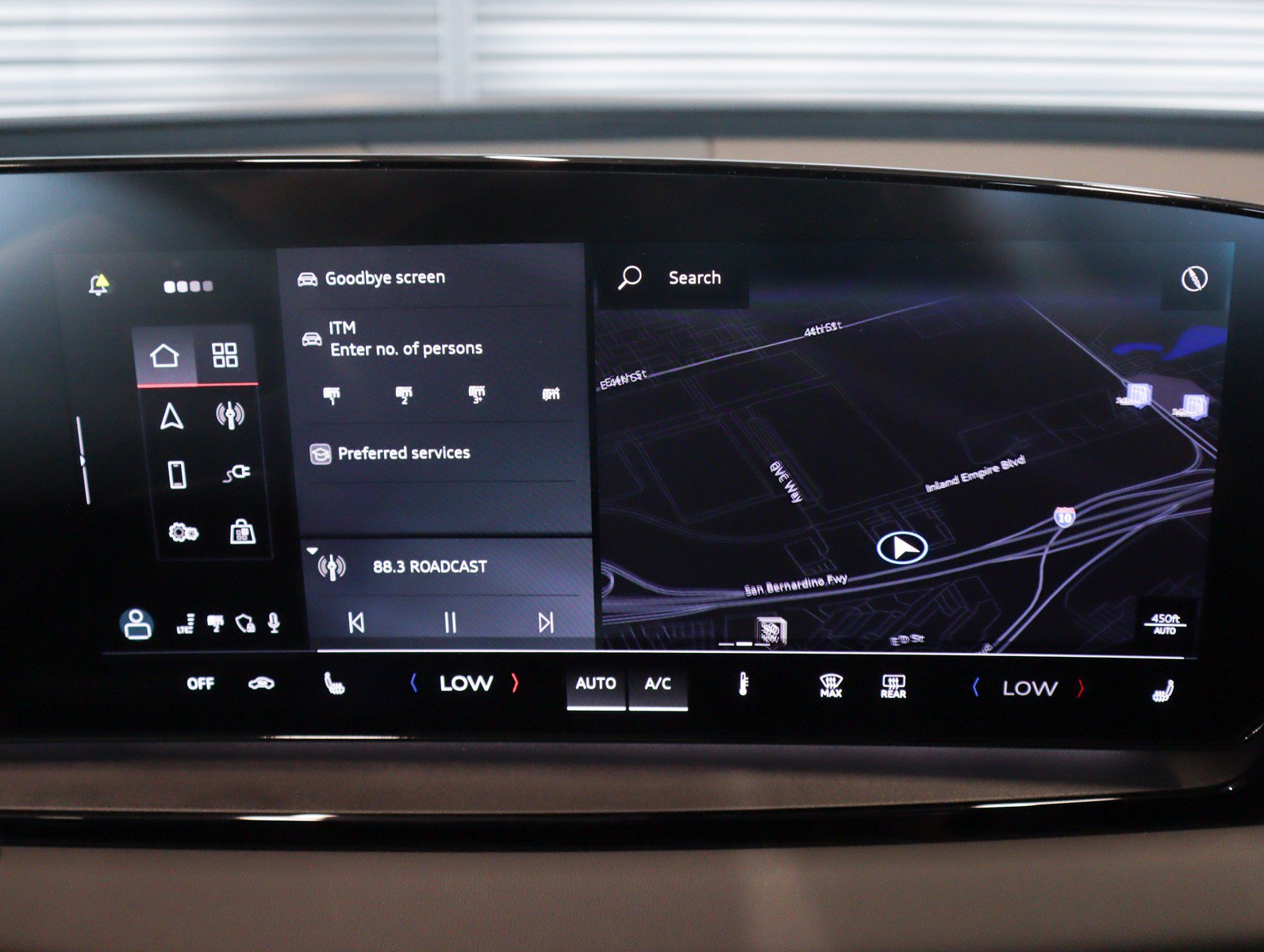 Certified 2025 Audi Q6 e-tron Premium w/ Convenience Package image 22