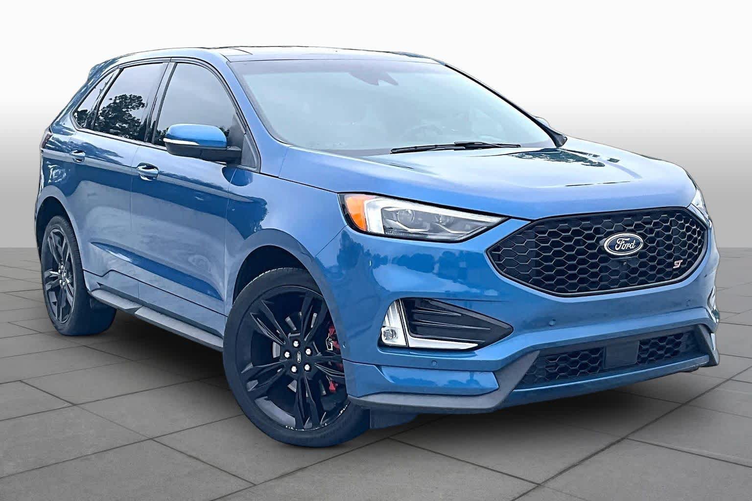 Used 2019 Ford Edge ST w/ Equipment Group 401A AWD/4WD image 3