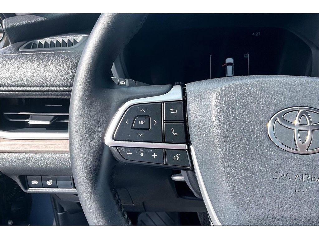 Used 2026 Toyota Grand Highlander Limited image 11