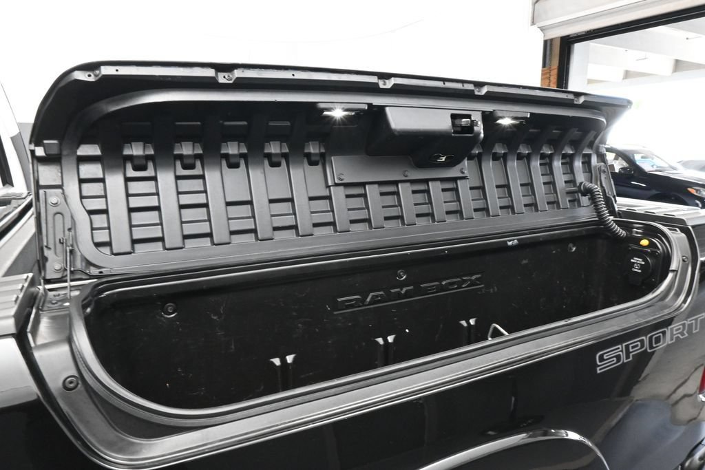 Used 2020 RAM 1500 Laramie w/ Sport Appearance Package AWD/4WD image 32