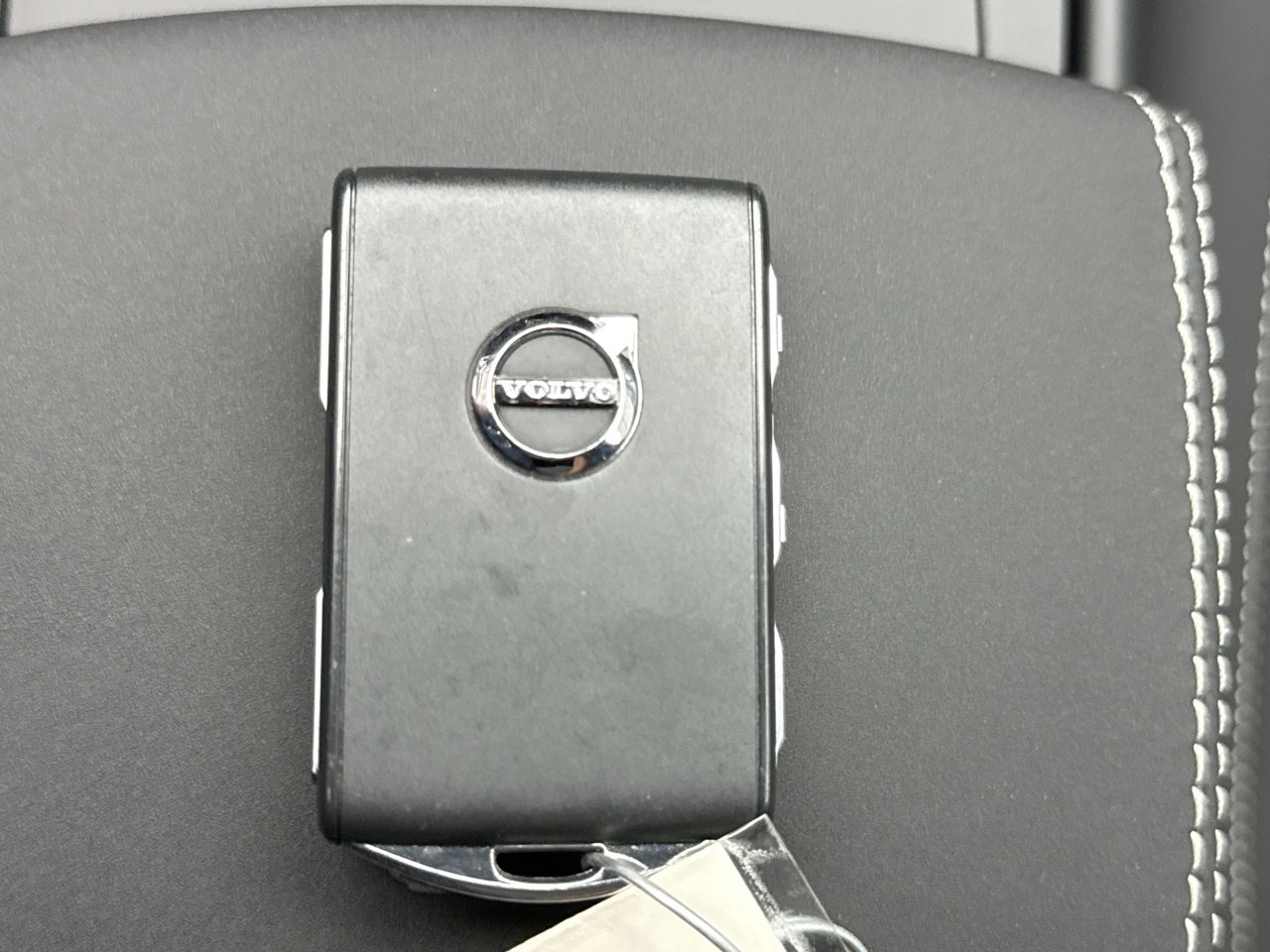 Used 2024 Volvo XC40 B5 Plus w/ Protection Package Premier image 22