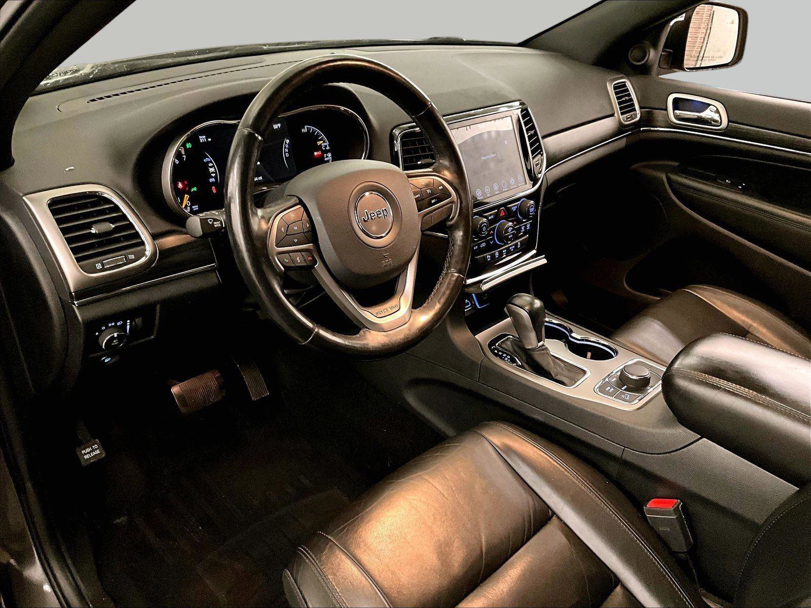 Used 2020 Jeep Grand Cherokee Limited AWD/4WD image 12
