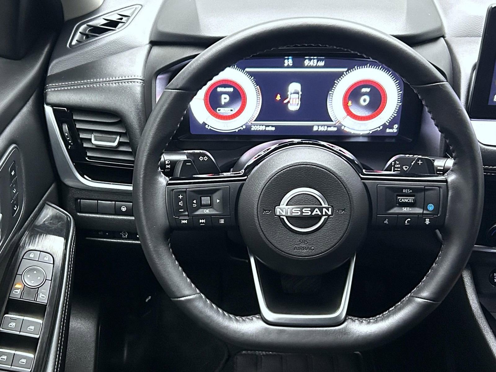 Used 2024 Nissan Rogue SL w/ SL Premium Package image 12