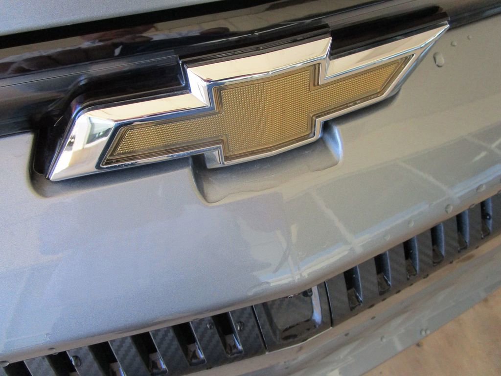 New 2026 Chevrolet Equinox EV LT w/ Convenience Package II image 24