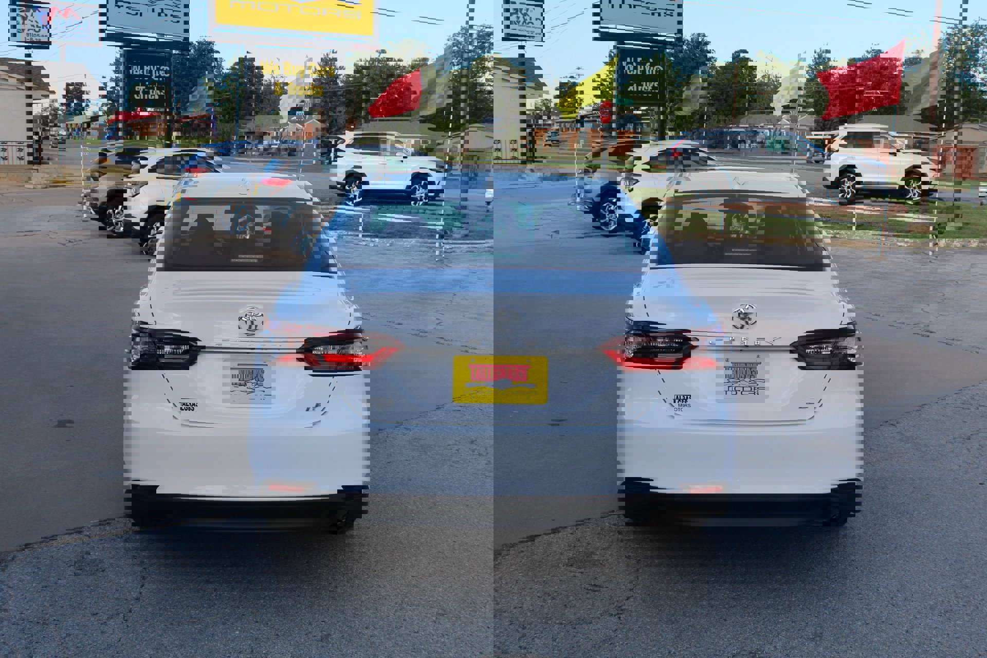 Used 2024 Toyota Camry LE image 6